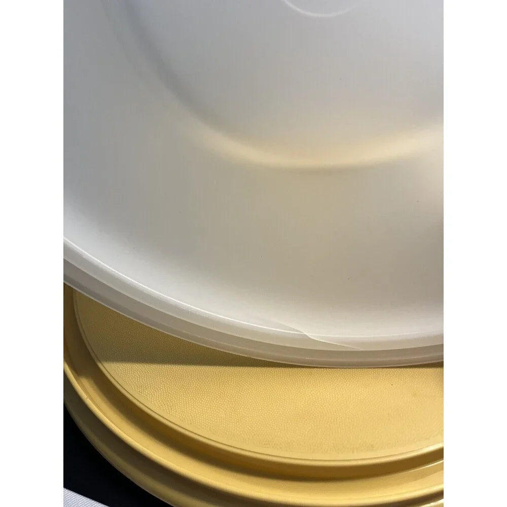 Tupperware Cake Carrier, Cake Taker, Gold, wLid, #684-5, 12 Inch Vintage